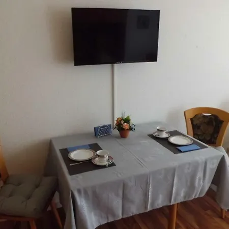 Apartment Kloi Und Scheee *